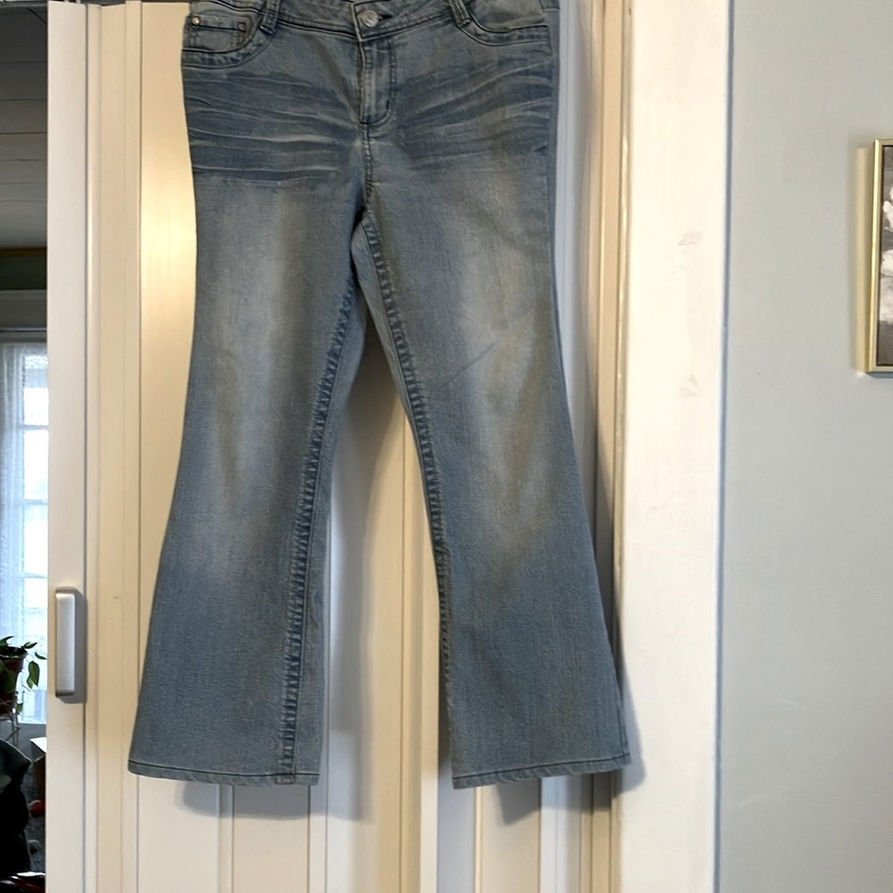 Classic Blue Women's Jeans, low rise & boot cut